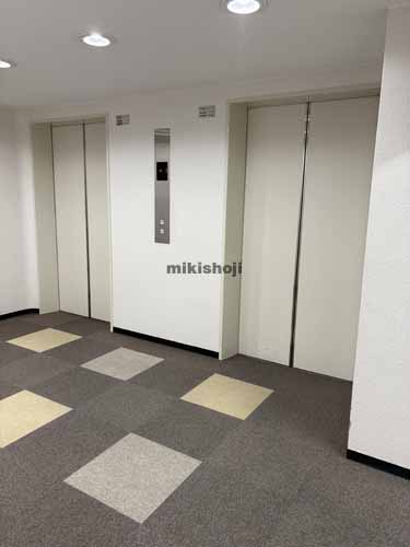 丸の内・錦の太陽生命名古屋ビル エレベーターホール1