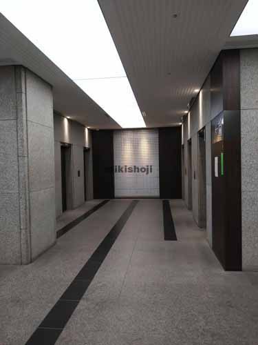 明治安田生命名古屋ビル エレベーターホール1
