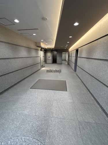 丸の内三丁目ビル エレベーターホール1