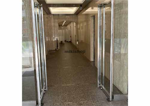 三晃錦ビル エントランス1