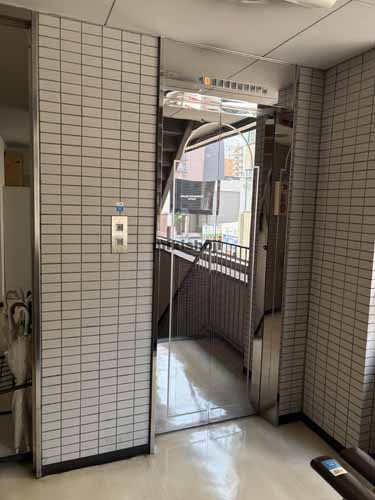 伏見スクエアビル エレベーターホール1
