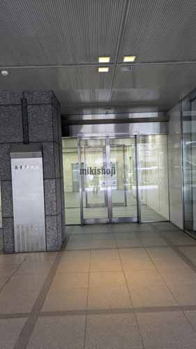 坂種栄ビル エントランス1