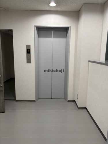 フォルテ栄ビル エレベーターホール1