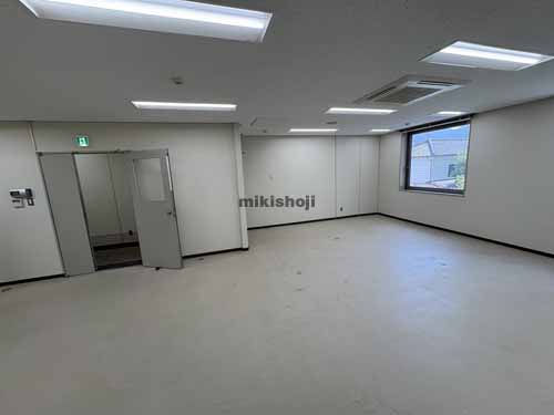 明治安田生命松本大手ビル 貸室内1
