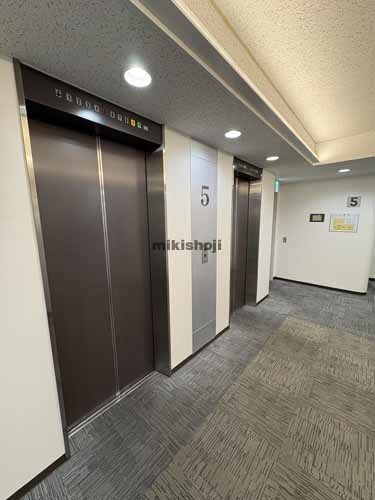 大樹生命岐阜駅前ビル エレベーターホール1