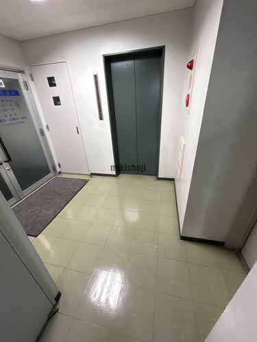 丸の内桜通ビル エレベーターホール1