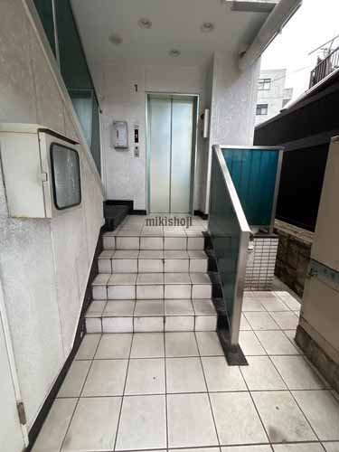 名駅マークビル エントランス1