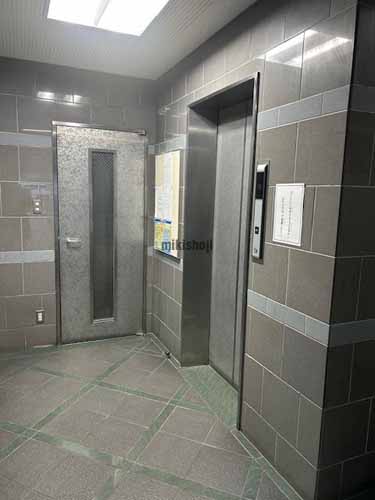 ユース丸悦ビル エレベーターホール1