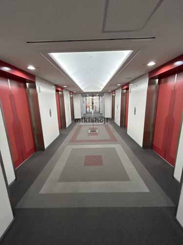 浜松アクトタワー エレベーターホール2