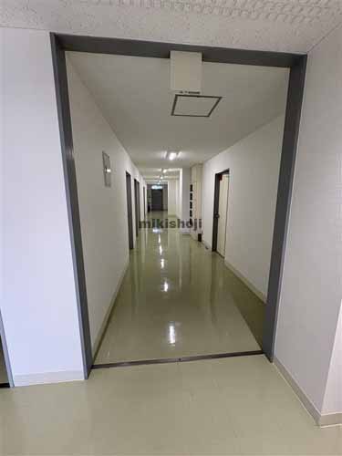 半田名鉄南館 貸室内2