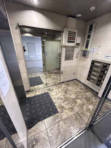 ヒシタ会館 エントランス1