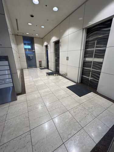 浜松プレスタワー エレベーターホール2