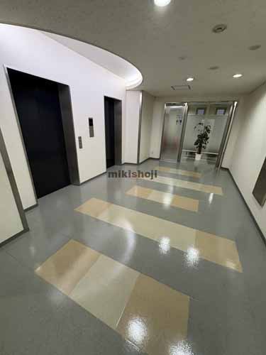 静銀・あいち銀静岡駅南ビル エレベーターホール1