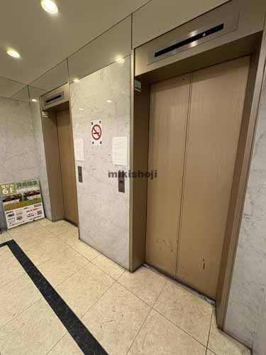 広小路伏見中駒ビル エレベーターホール1