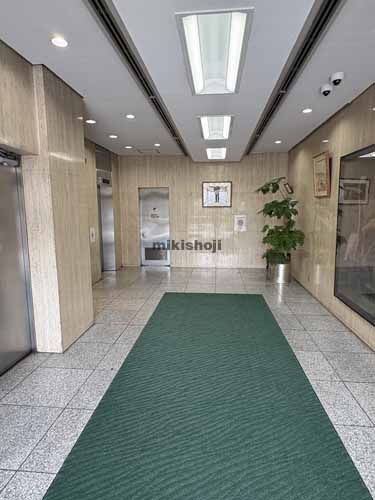 一宮市全域の一宮駅前ビルディング エントランス1
