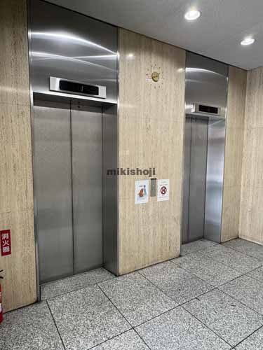 一宮市全域の一宮駅前ビルディング エレベーターホール1