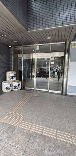 日本泉ビル エントランス3