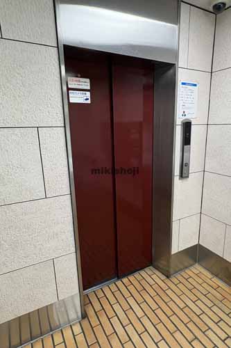 石照ビル エレベーターホール2