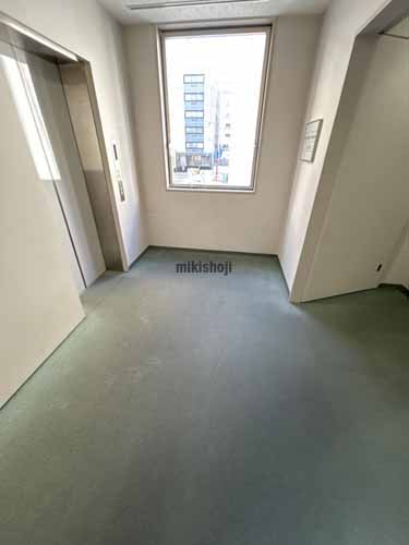 名古屋岡本ビル エレベーターホール2