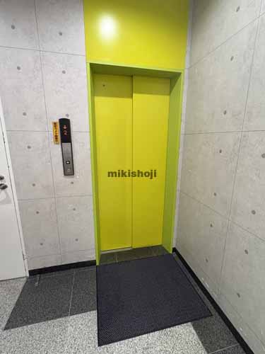 東桜・泉・葵のセントラルアートビル エレベーターホール1