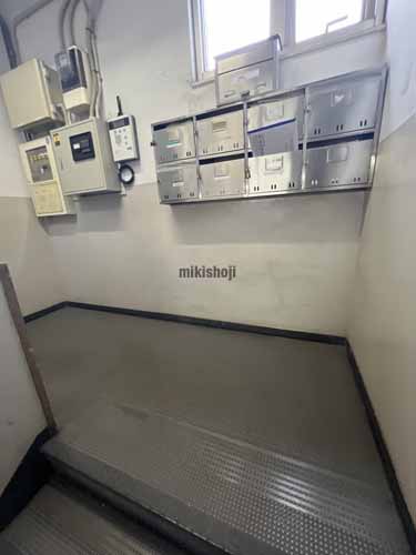 金森ビル エントランス1