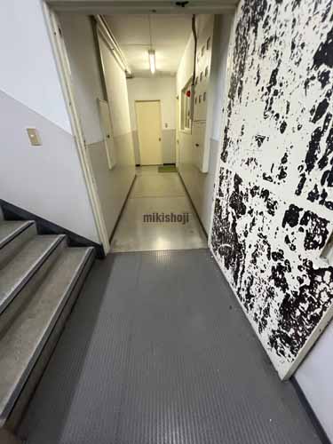 金森ビル エレベーターホール1