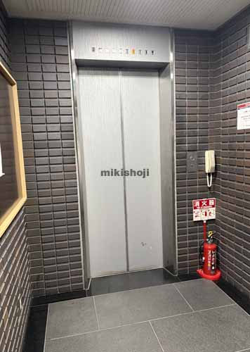 三弘ビル エレベーターホール1