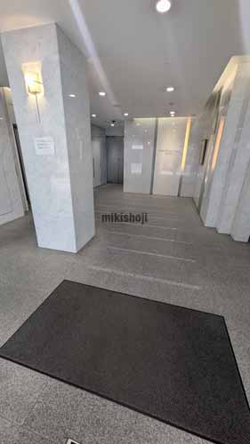 丸の内プラザビル エレベーターホール1