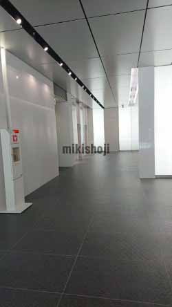 名古屋証券取引所ビル エントランス2