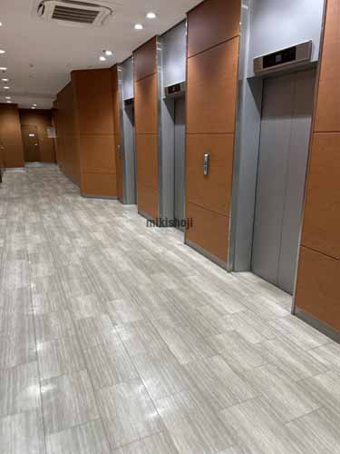 八木兵伝馬町ビル エレベーターホール2