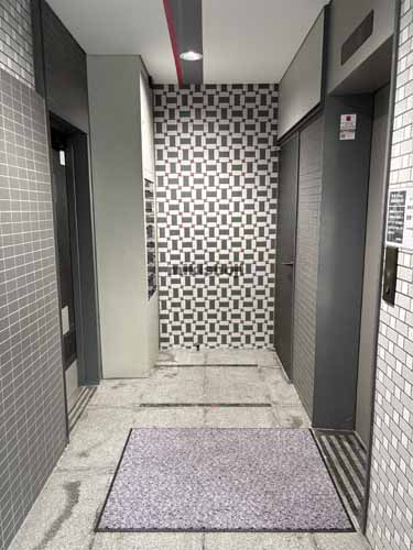 丸の内三幸ビル エレベーターホール1