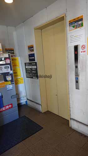 大都名駅ビル エレベーターホール1