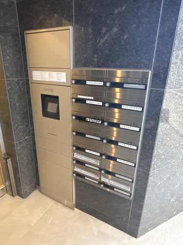 エスカ名駅東ビル エントランス1