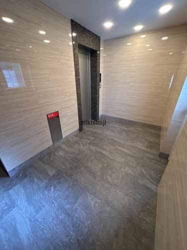 エスカ名駅東ビル エレベーターホール1