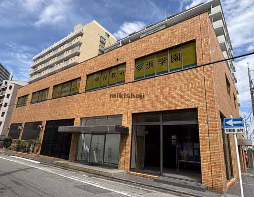刈谷労働福祉会館 外観2