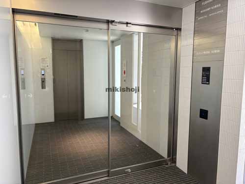 伏見フロントビル エレベーターホール1