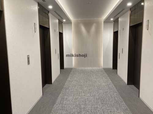 プログレス名駅(旧:フロンティア名駅) エレベーターホール1