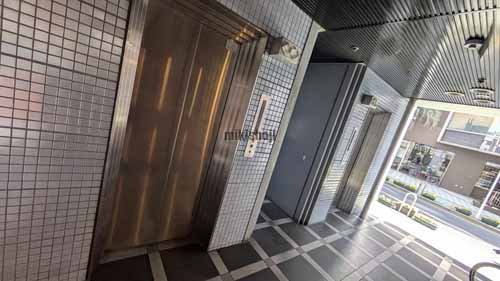 エアリビル エレベーターホール1