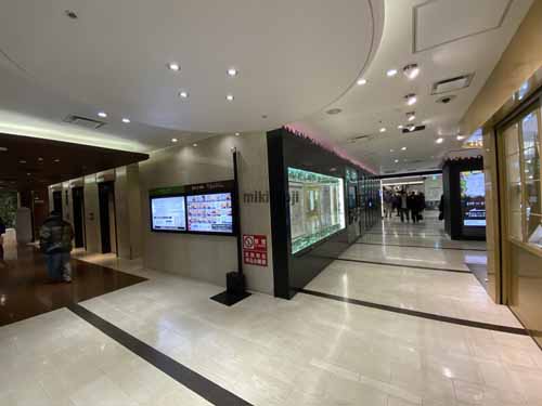 阪急グランドビル エレベーターホール1