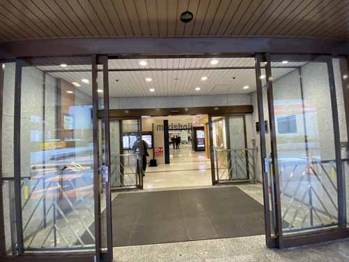 阪急グランドビル エレベーターホール2