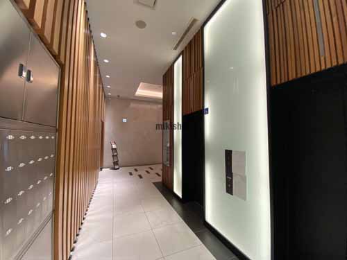 メッセージ梅田ビル エントランス4