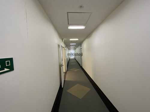 メッセージ梅田ビル エレベーターホール3