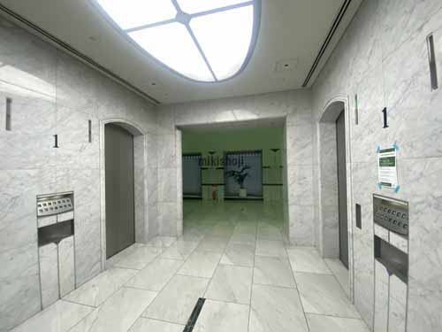 大阪第一生命ビルディング エレベーターホール1