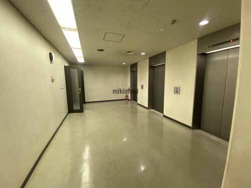 紀陽ビル エレベーターホール1