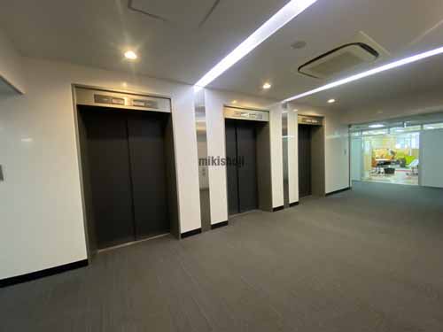 梅田・堂島・中之島の三共梅田ビル エレベーターホール1