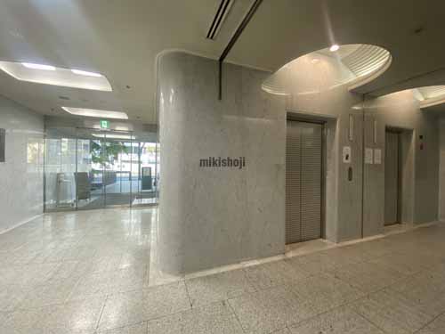 三共ビル梅新 エントランス2