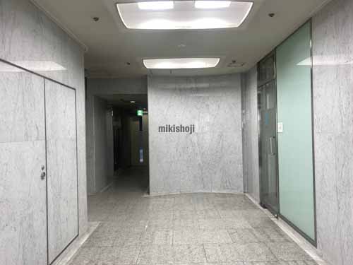 三共ビル梅新 エントランス5