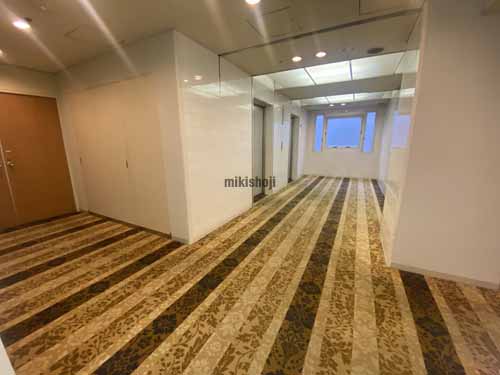 三共ビル梅新 エレベーターホール1