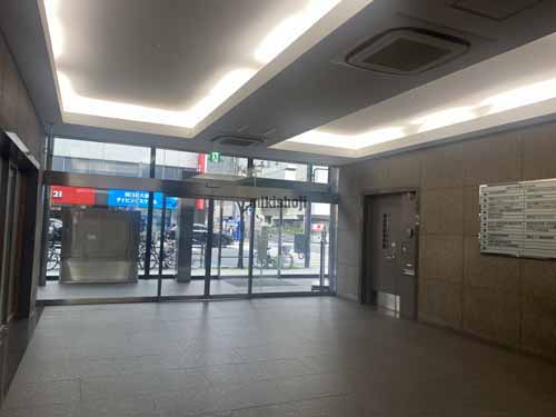 梅田イーストビル エントランス4