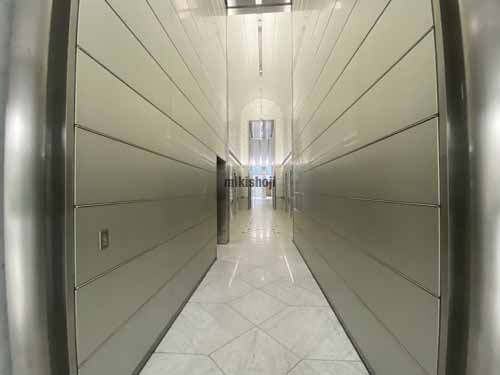 芝田・茶屋町・大深町の梅田センタービル エントランス1